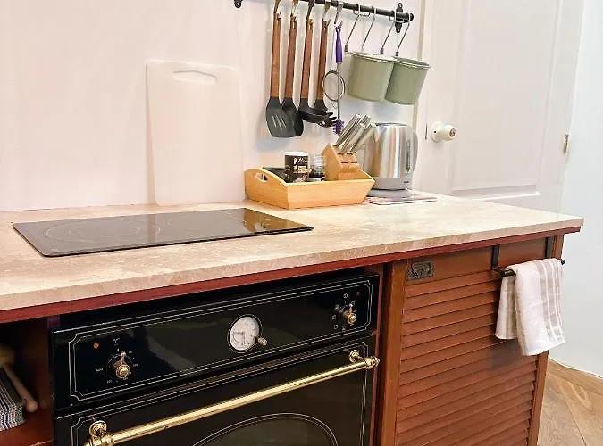 Cozy 33m2 2-room In Center Apartment *