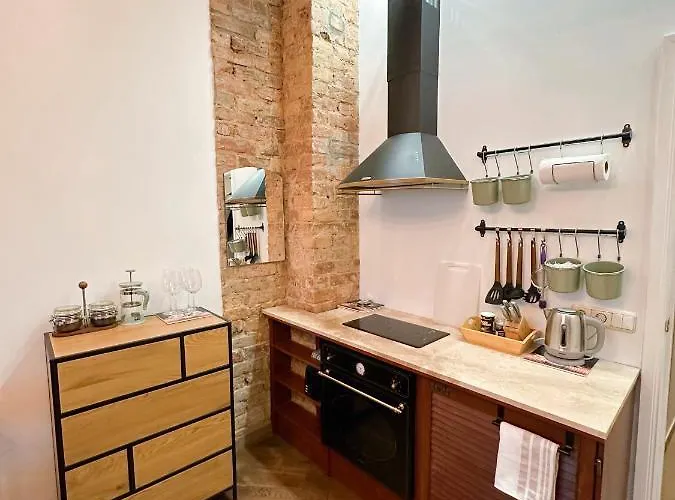 Cozy 33m2 2-room In Center Apartment